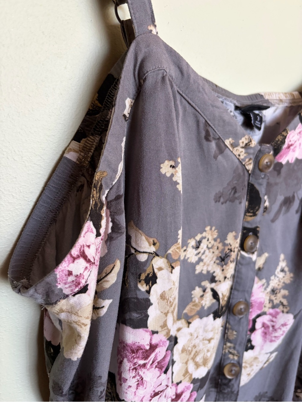 Torrid Gray Pink Floral Camisole Tank Top Size 3 Boho Chic Feminine Cottagecore - Picture 10 of 16